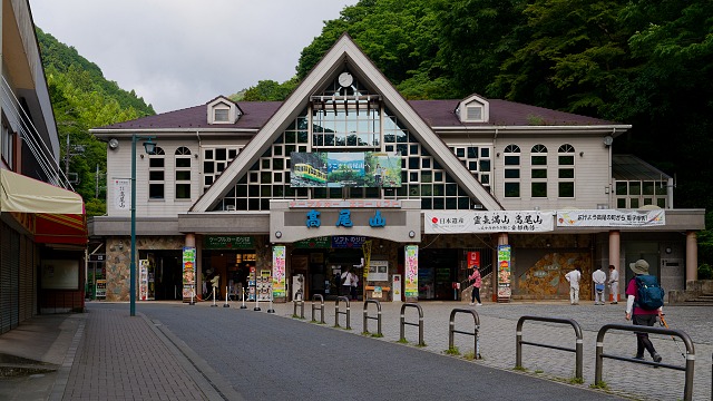 清滝駅前