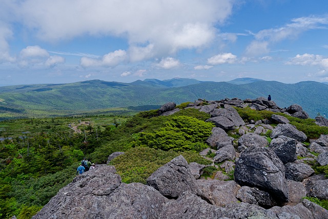梵天岩にて眺める吾妻連峰の山々