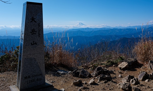 大岳山の山頂からの眺め