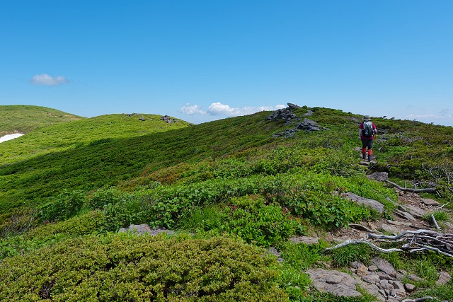 東栗駒山へ・・