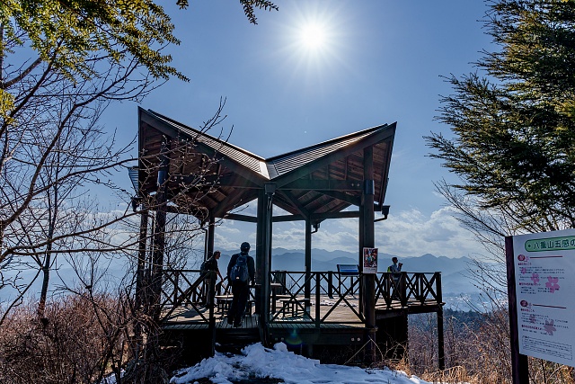八重山の展望台へ