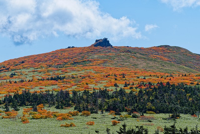紅葉の三ツ石山