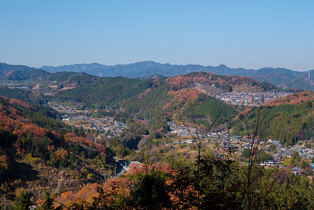 龍崖山から眺める奥武蔵の山々